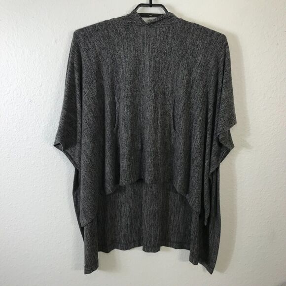 Demdaco Poncho Oversized Knit Sweater Grey Pockets Hooded Womens One Size Hi Low - Picture 1 of 8